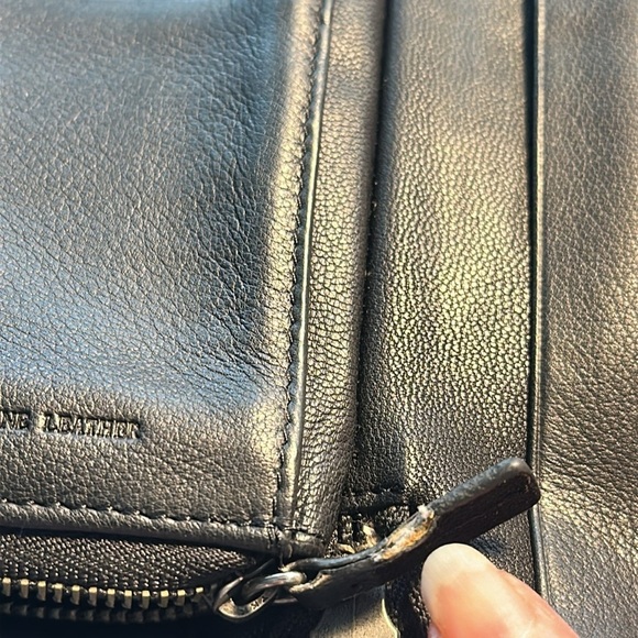 Kennith Cole Black Genuine Leather Zip Card Holding Wallet - Picture 8 of 9